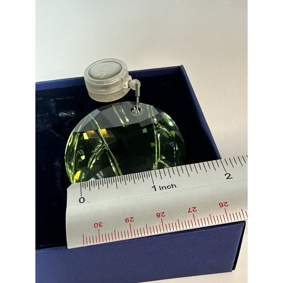 2008 Swarovski Crystal SCS Bamboo Green Retractable Sun Catcher Window Ornament - Picture 5 of 5